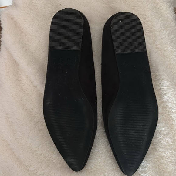 JustFab Amanda Pointed Toe Faux Suede Black Flats Size 7 - Picture 2 of 3